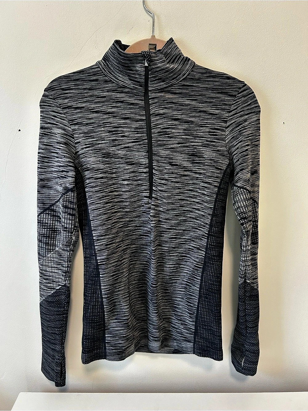 Athleta Women’s Quarter Zip Pullover Size Small